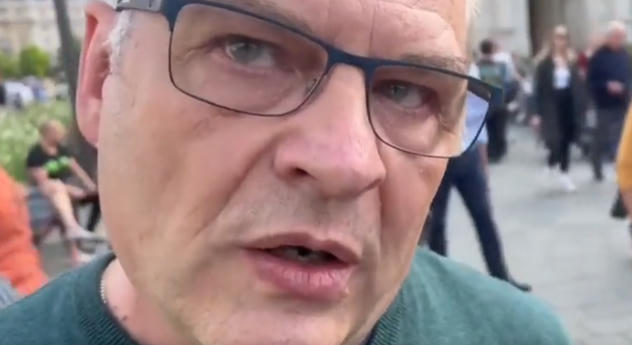 Ismét felbukkant Császár Attila, a régi köztévés riporter