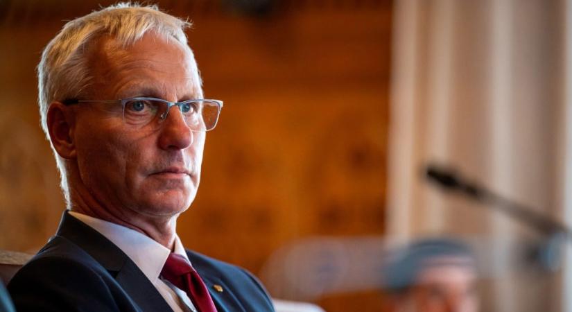 Legfőbb ügyész: Nincs olyan adat, amely szerint Juhász Péter Pál és Soltész Miklós kapcsolatban álltak volna