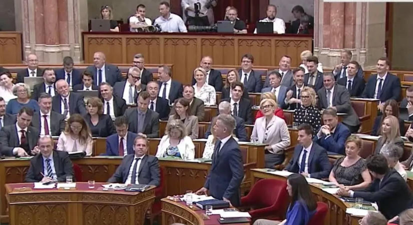A 17. Alaptörvény-módosítás megtámadásával tiltakozik az ellenzék a tiszás önkény ellen