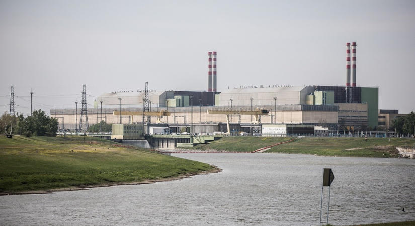 Magyar Péter beszólt, a Bayer Construct is felajánlást tett a paksi fenékküszöbhöz