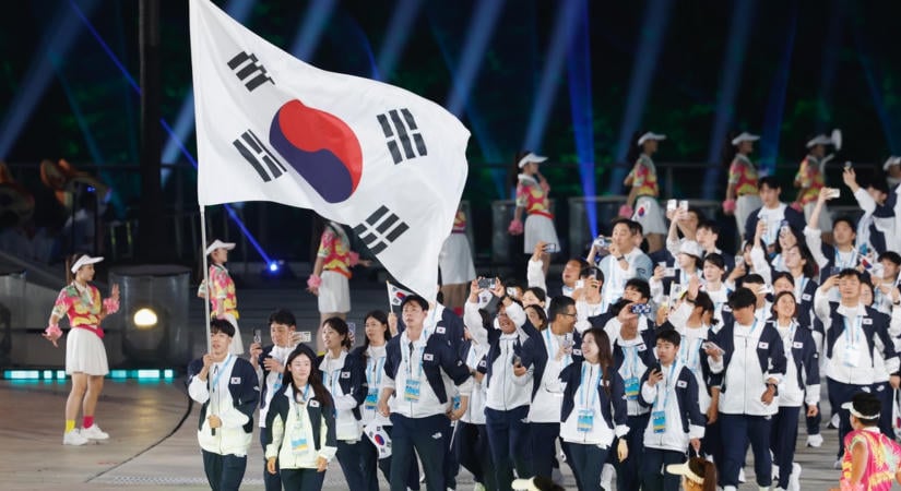 Beteljesült a legrosszabb: Észak-Korea himnuszával fogadták a dél-koreai csapatot az Ázsia Játékokon