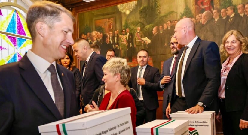 Pásztor: Ha mi nem leszünk ott a parlamentben, akkor vége van ennek a közösségnek!