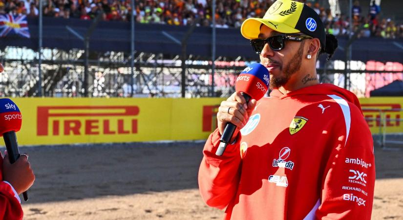 Nagy tömeg előtt tett komoly ígéretet Lewis Hamilton