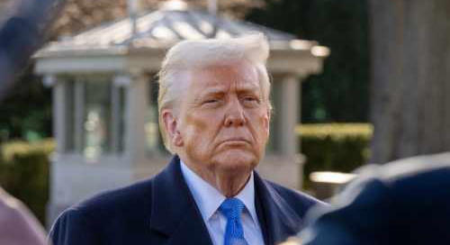 Trump belső köreiben is pánikolnak a fegyverhiány miatt
