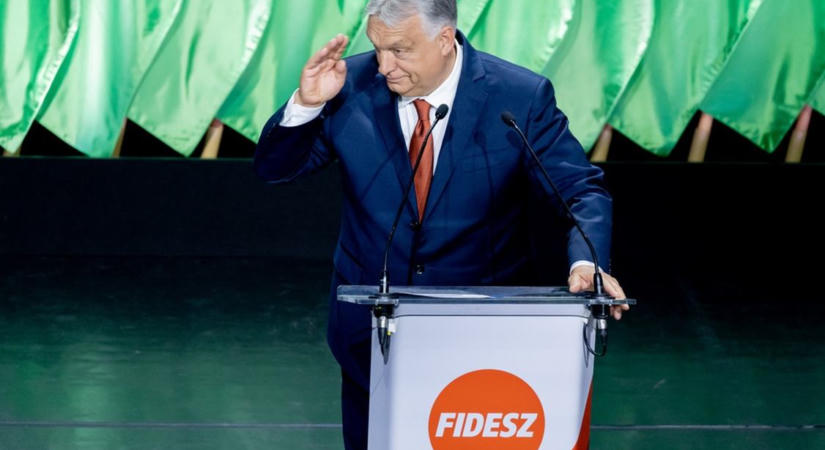 Szakadék felé robog a Fidesz? Orbán nélküli jövőt és önfeloszlatást is látnak maguk előtt