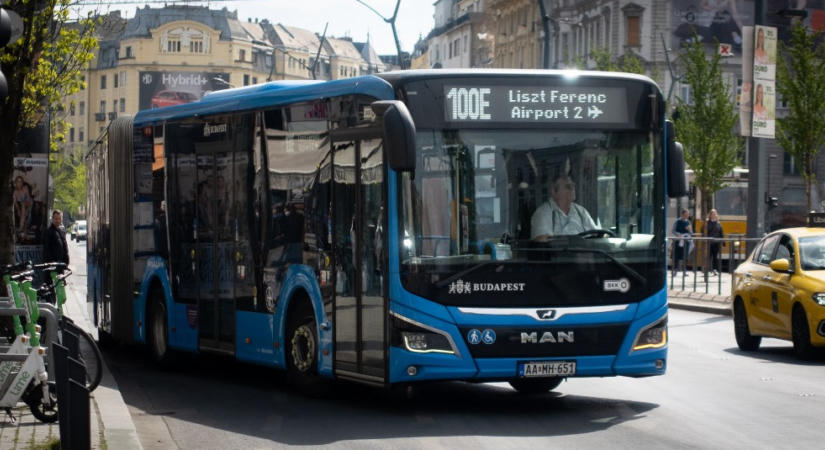 Eltűnhetnek a csuklós buszok ezen a budapesti útvonalon, ez jöhet helyettük