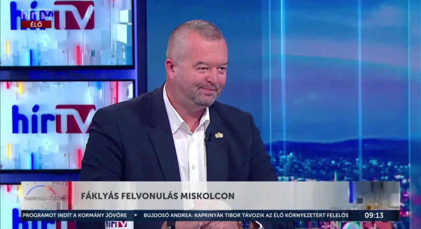 Fáklyás felvonulás Miskolcon