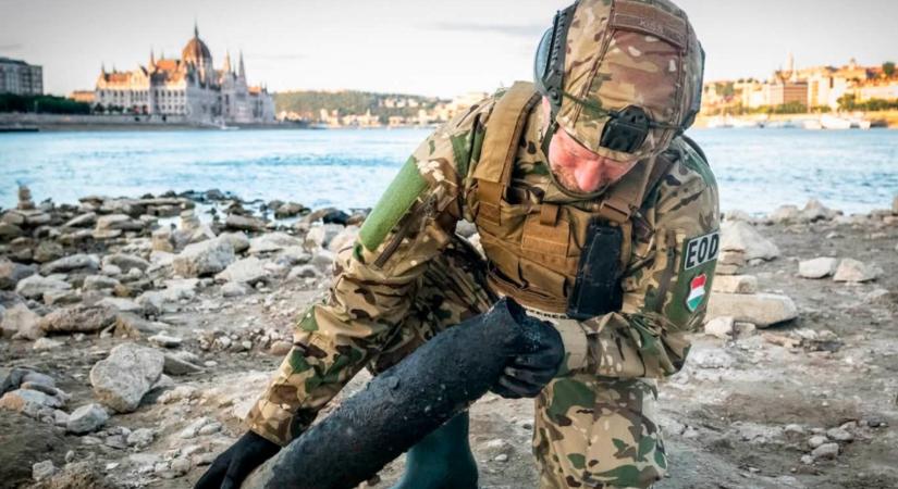 Világháborús lőszert emeltek ki a Dunából a Margitszigetnél