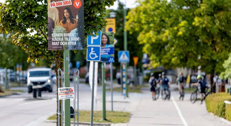 Bukhatott a kormány, baloldali siker lehet Svédországban