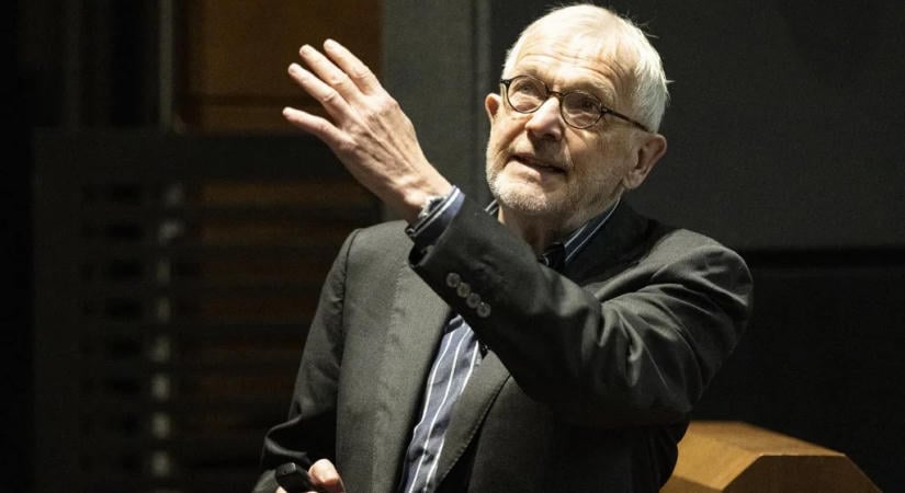 Francis Halzen kapta a 2026-os fizikai Nobel-díjat