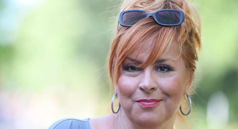 Lerántotta a leplet Szulák Andrea! Nem fogod elhinni, de ezt csinálja a fellépések előtt