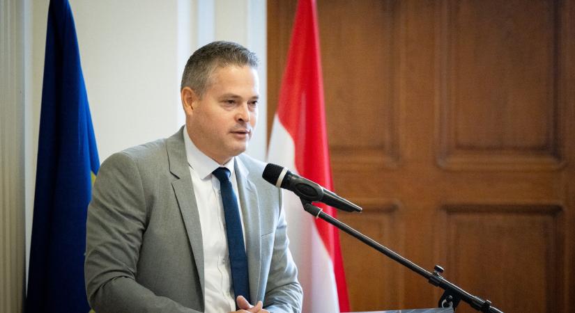 Megszólalt Sára Botond, akinél házkutatást tartottak 70 ezer forintnyi bor ügyében