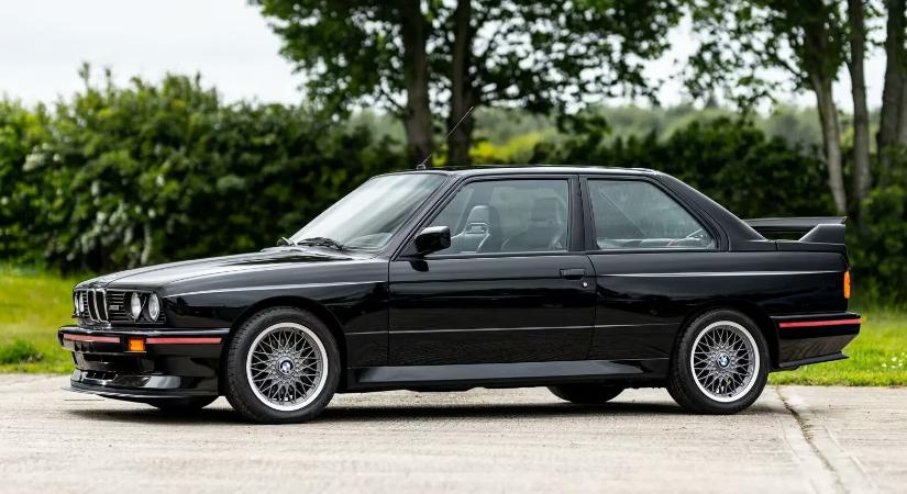 170 milliót ért ez a nagyon ritka, és brutálisan jó állapotú 36 éves BMW