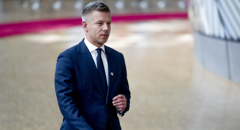 Die Zeit: Magyar Péter módszerei Orbán Viktort idézik