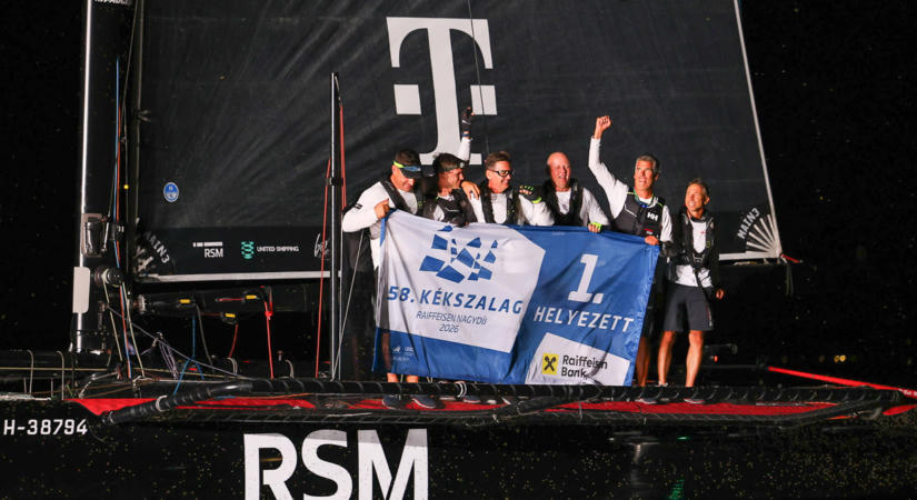 Trónfosztás a Balatonon, az RSM nyerte a Kékszalagot