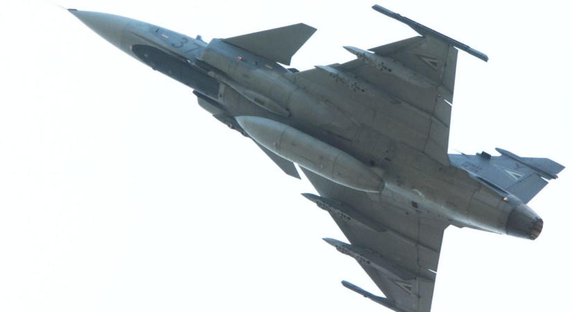 Lezuhant a Magyar Honvédség egyik Gripenje – a pilóta katapultált