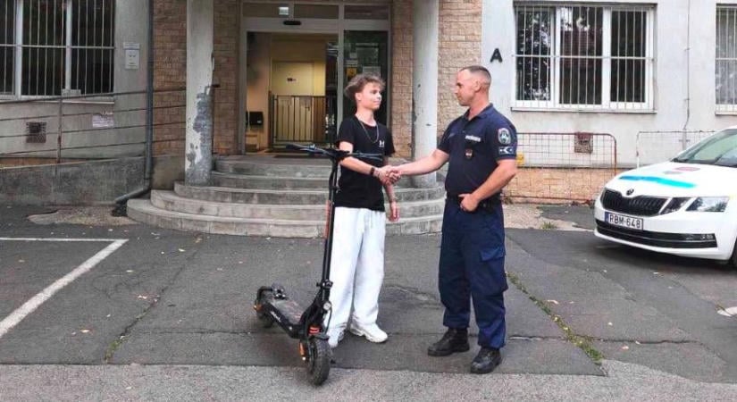 A 16 éves fiú eladta a lopott rollert Debrecenben