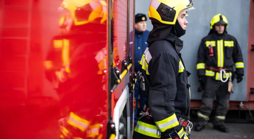 Kigyulladt egy mozdony Rákosszentmihályon