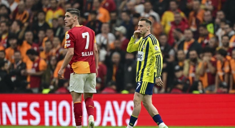 Nekiment Sallai Rolandnak a Fener játékosa, tömegjelenettel végződött az isztambuli derbi – videó