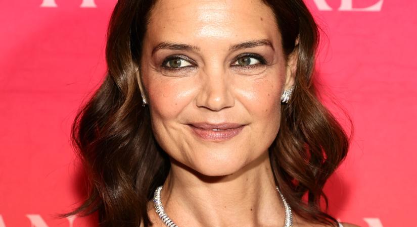 Katie Holmes új párja mellett ragyogott: Jason Bard Yarmoskyval romantikázott New Yorkban - fotó