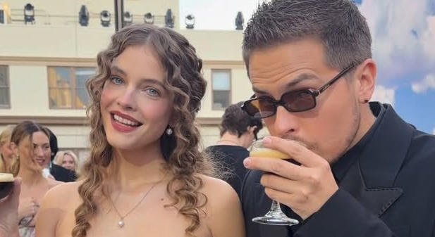 Dylan Sprouse elárulta, hogy már az első találkozásukkor beleesett Palvin Barbarába
