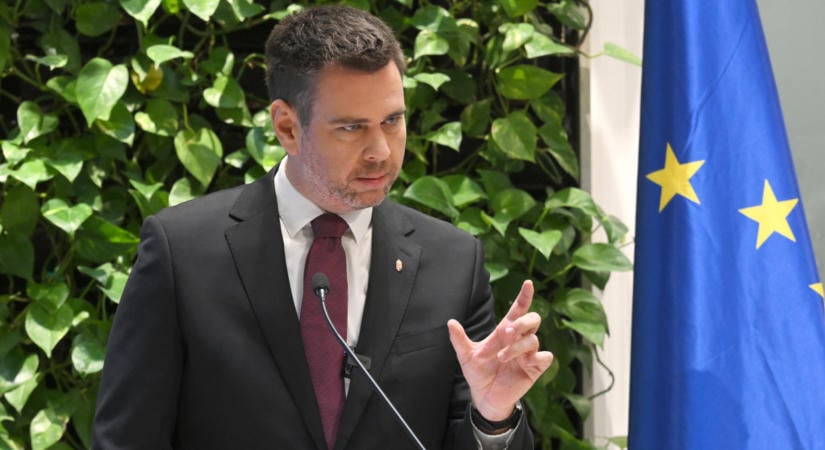 Vitézy Dávid: fenntarthatatlan a rendszer, komoly változások jönnek Magyarországon
