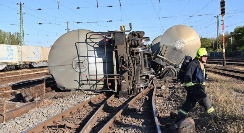 Mentik a Rákosnál kisiklott vonatot, ezek a változások várhatóak a miskolci vonalon