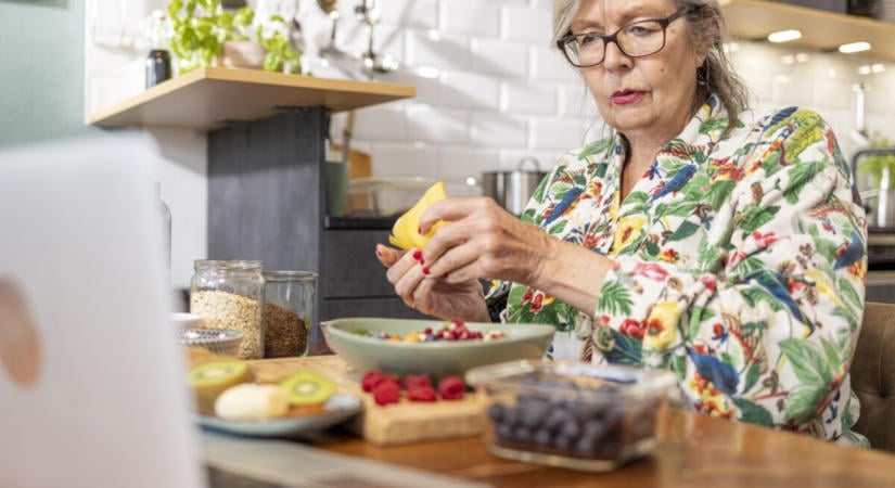 Ezt a rostban gazdag reggelit ajánlja az onkológus vastagbélrák ellen