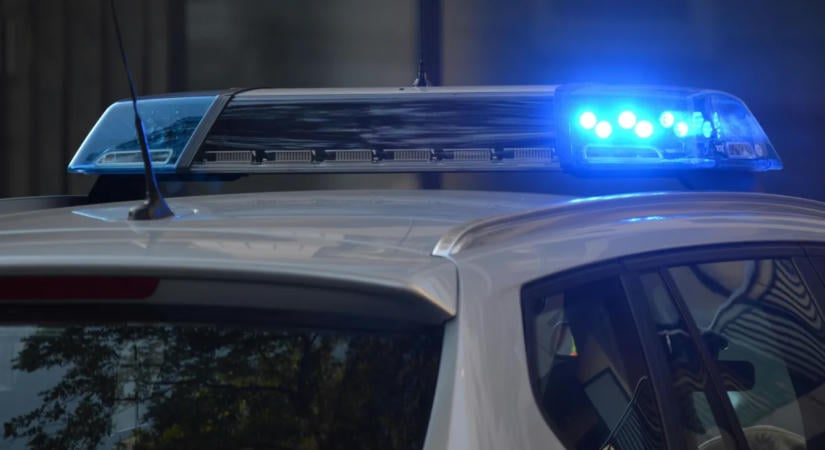 Tömeggyilkosságra készülhetett egy 16 éves fiú Varsóban, elképesztő fegyverarzenált találtak nála