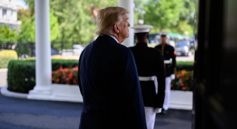 Erre még Donald Trump sem számított, kínos helyzetbe került