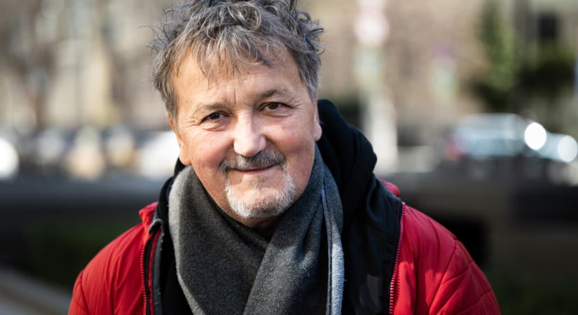Scherer Péterrel kezdték el próbálni a darabot, ezért az ő emlékére játsszák