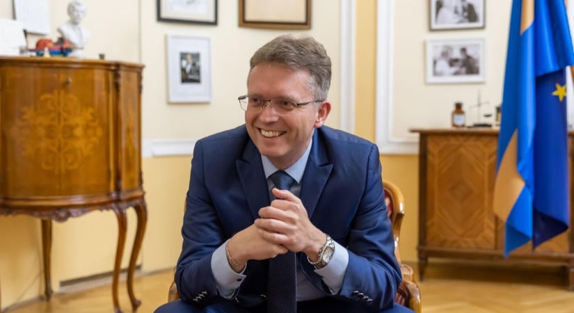 Hankó Balázs neve még éjjel is pörgött az interneten, sokkal jobban, mint Sesztáké