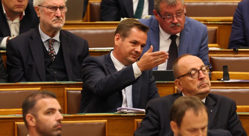 Reagáltak a fideszes képviselők, miután Magyar Péter gyanúsított lett: „Nagyon ciki ez Magyarország számára”