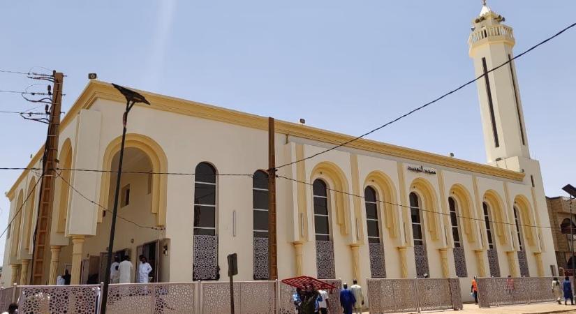 ÚJ MECSETTEL GAZDAGODOTT NIGER EGYIK LEGNAGYOBB VÁROSA
