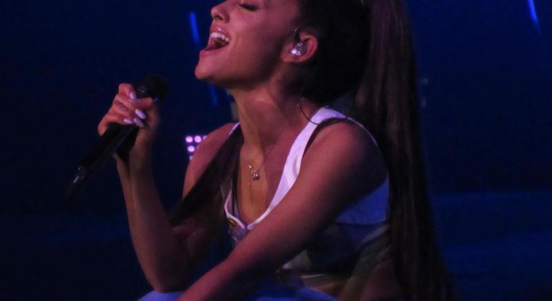 Ariana Grande sötétebb oldalát mutatja meg a Petal című albumán