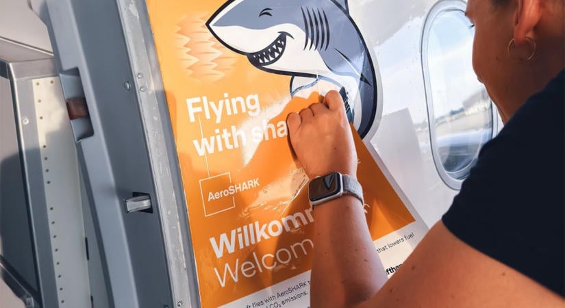 Keskenytörzsű repülőgépen teszteli a cápabőr-bevonatot a Lufthansa Technik