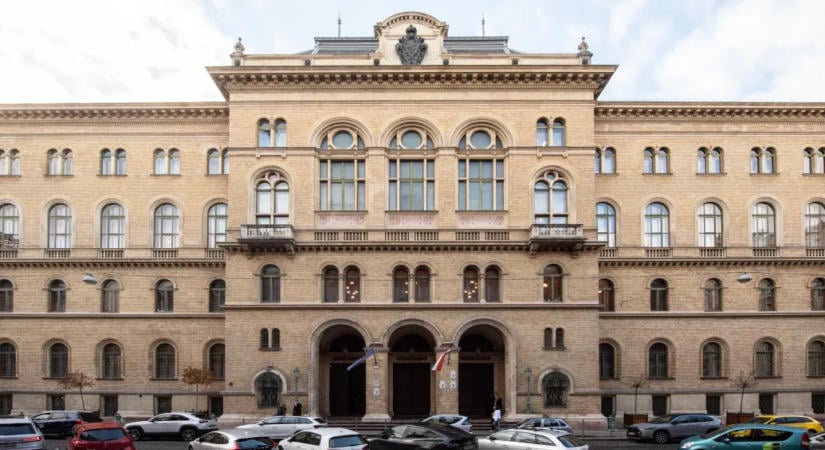 Fővárosi Törvényszék: Nem azért indult dolgozójuk ellen eljárást, mert kiállt egy bántalmazott nő mellett