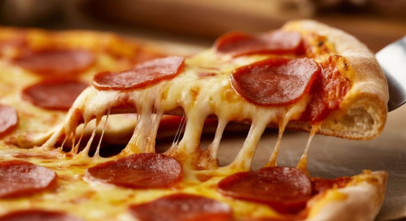 Országos rekorder lett a Margaréta: történelmet írt a szegedi pizzéria, régi újságcikkek bizonyították a rekordot