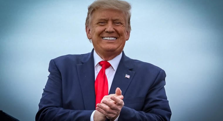 Donald Trump megpróbálta Trump-óceánra átneveztetni az Atlanti-óceánt a Google Mapsszel, a vállalat vezérigazgatóját is felhívta emiatt