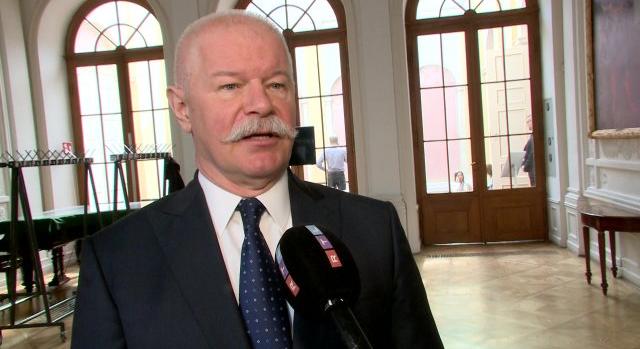 Csák János szerint csak átmeneti problémát okozhat, hogy az Európai Unió felfüggesztette a modellváltó egyetemek részvételét a Horizont programban