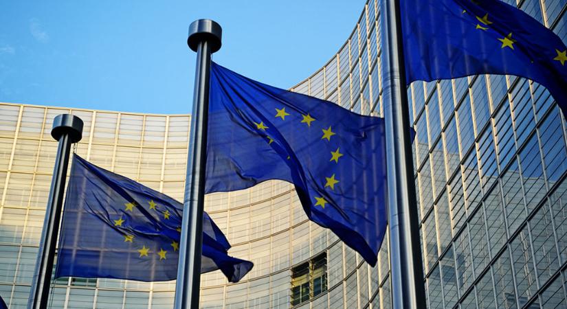 Elérhetetlenné tenné a focimeccsek illegális közvetítéseit az Európai Bizottság
