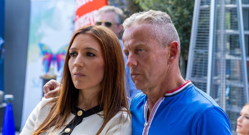 Schobert Norbi így vágott vissza, miután a tisztifőorvos nem helyeselte, hogy féreghajtóval kezeli Rubint Réka rákbetegségét