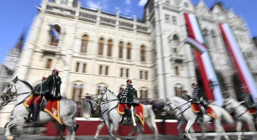 Tankok gördülnek Budapest utcáira, Gripenek szállnak a Duna fölé – különleges látvány jön augusztus 20-án