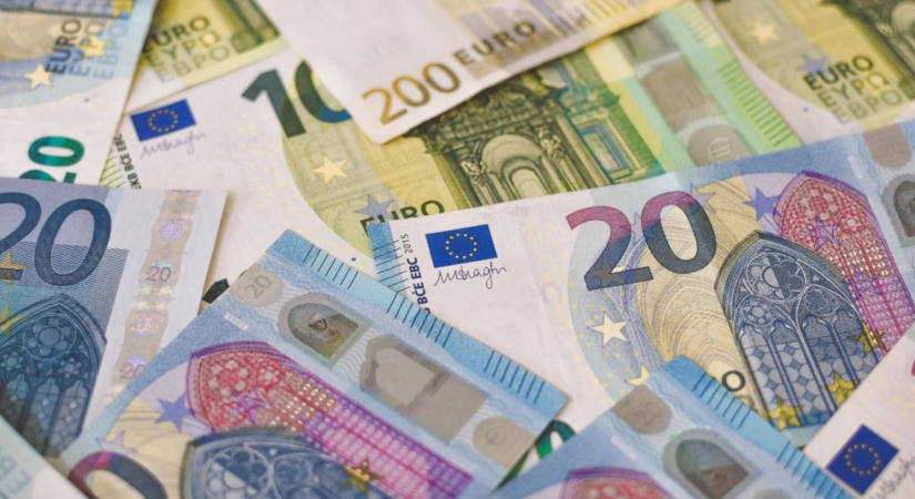 Veszélyben a gazdák pénze? Jelentős vágást sürget a büdzsén néhány állam