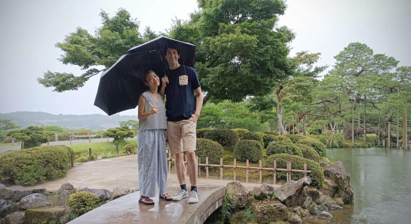 „6 hónapra érkeztem, de Magyarország lett az otthonom” – Mit jelent a haza egy magyar–japán nőnek és brit férjének?