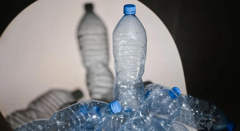 Változás jön a Coca-Cola egyik ismert termékének palackján