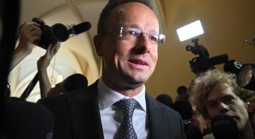 Fidesz: Szijjártó Péter–Orbán Anita 22 552–0