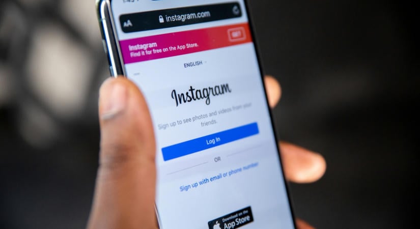 Fizetősen jön egy csomó új funkció a Facebookra, az Instagramra és a WhatsAppra