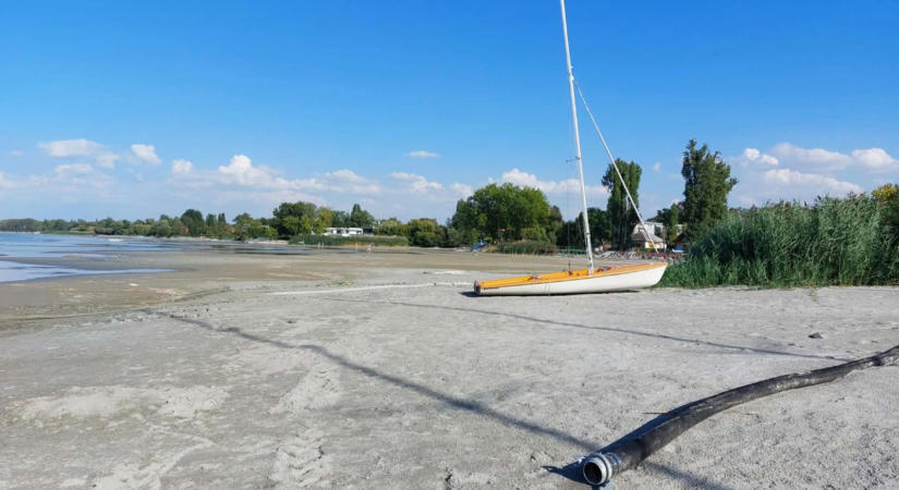 A szomszéd fürdőhelyre szivattyúzta az iszapot a balatonlellei jachtklub