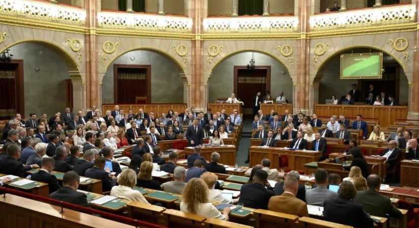 Megkezdődött a szavazás az Országgyűlésben az új legfőbb ügyész személyéről